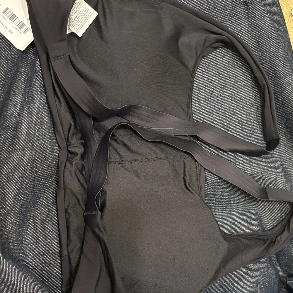 Athleta Midnight Black Sports Top - Picture 4 of 4
